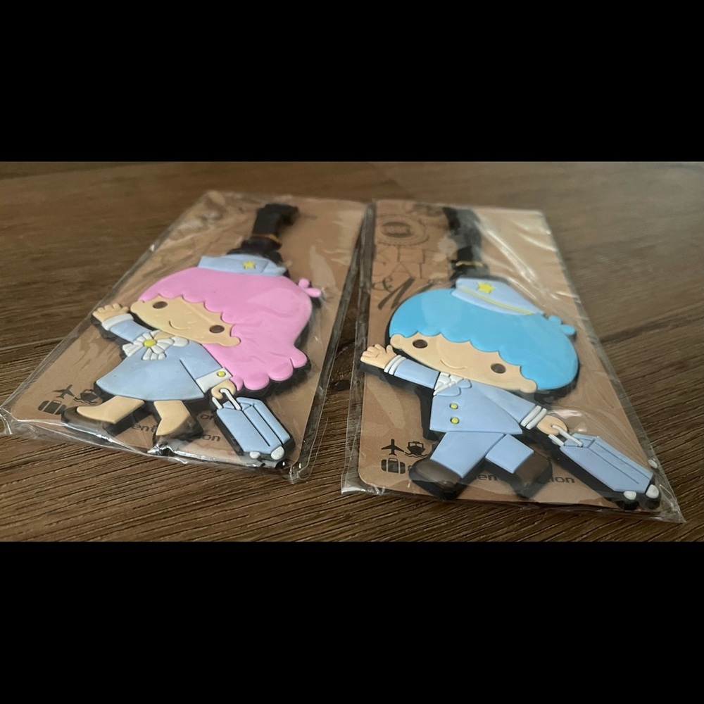 One Left! LITTLE TWIN STARS-2 Piece Set NWOT Luggage Tags - Picture 5 of 14